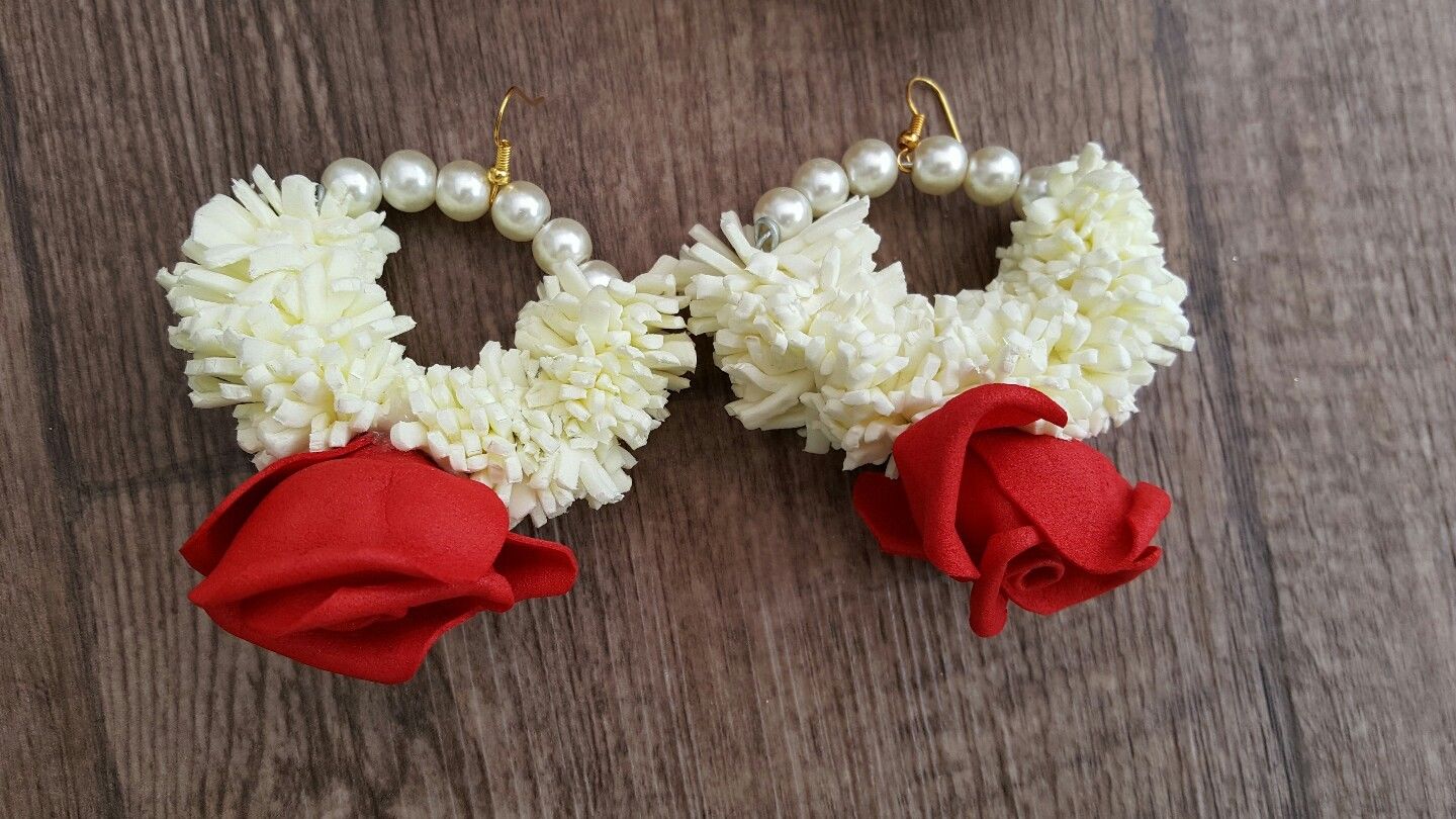 Flowers Gajra & Jewellery